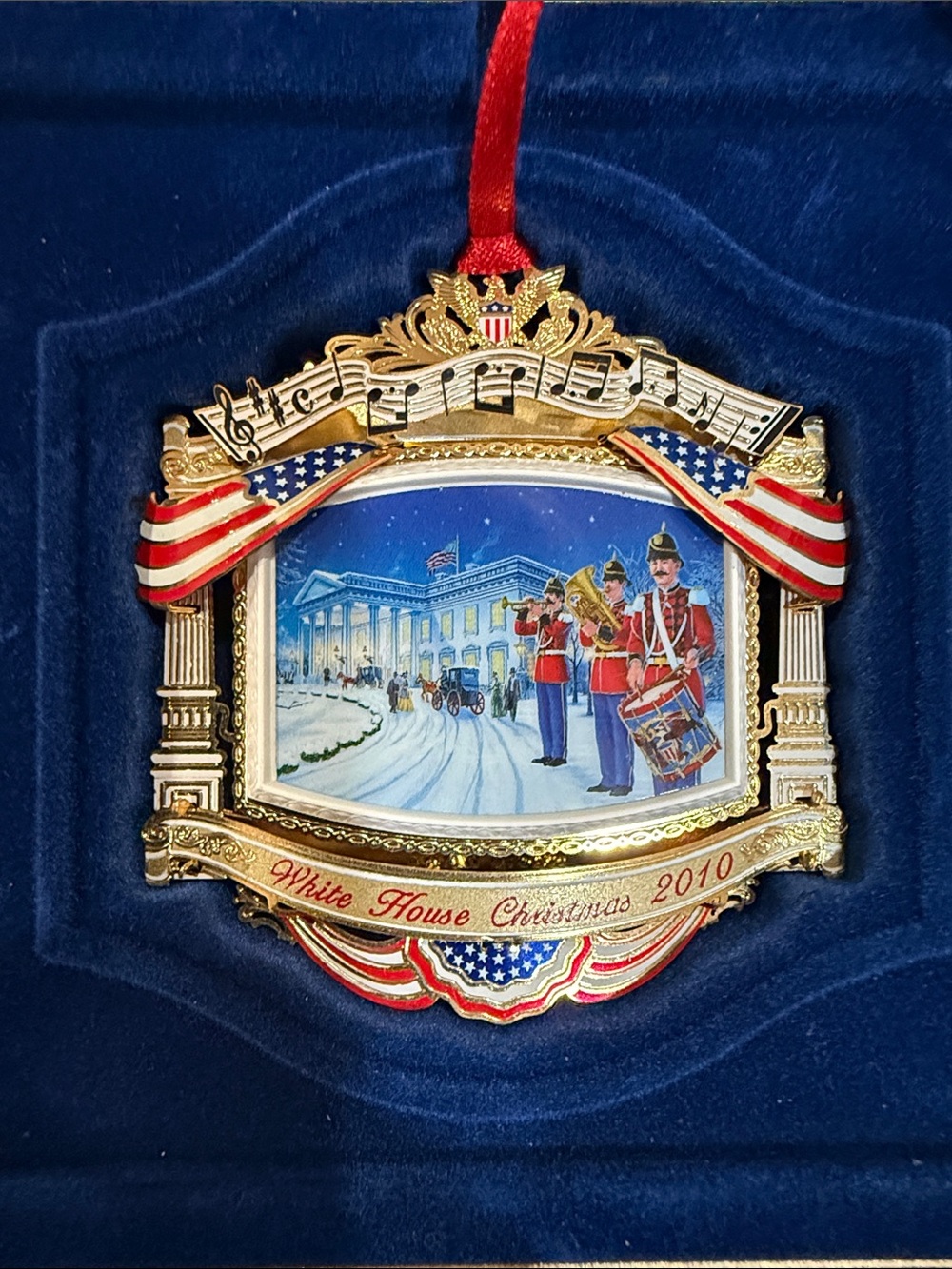 White House Christmas 2010 ornament  honoring marine band and McKinley
